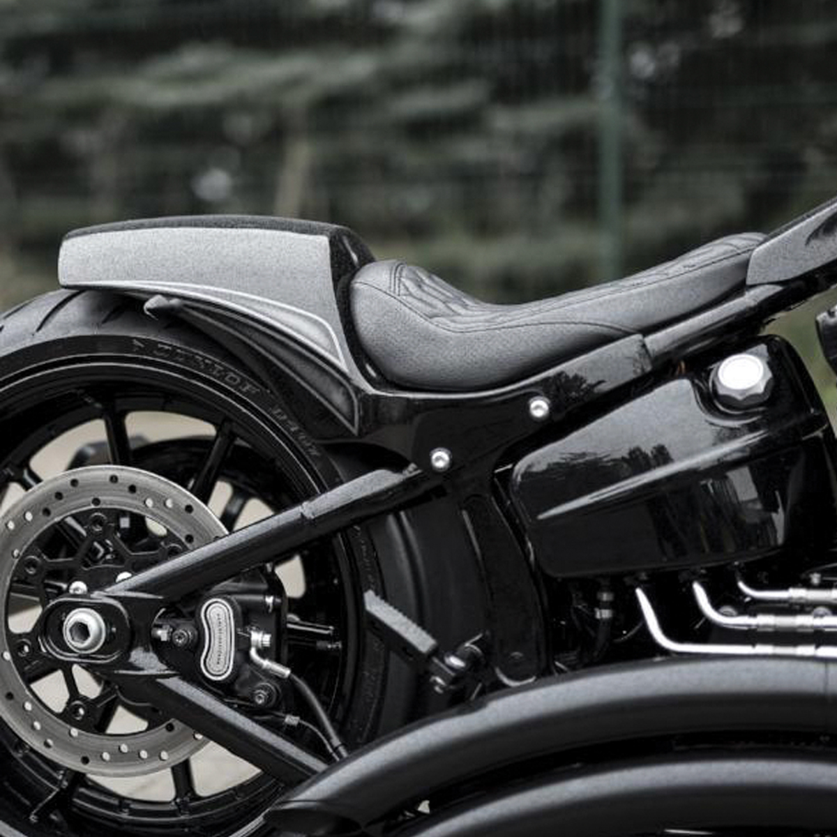 FAT TAIL REAR FENDER