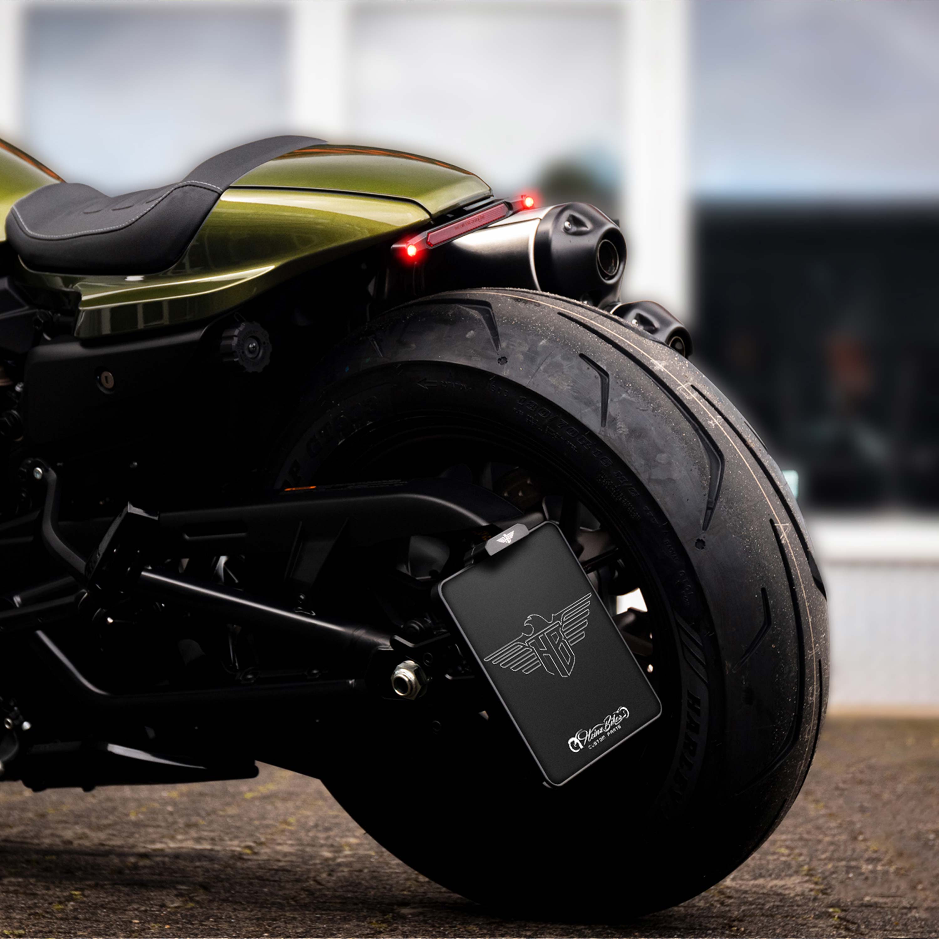 SIDE MOUNT PASSEND FÜR HARLEY-DAVIDSON SPORTSTER S AB 2021